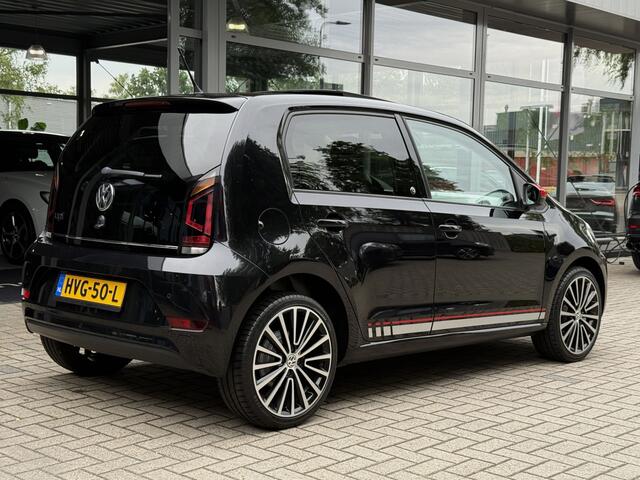 Volkswagen UP! 1.0 75PK *!* HIGH UP *!* PANODAK/ BEATS/ CRUISE/ 17 INCH/ STOELVERWARMING *!*