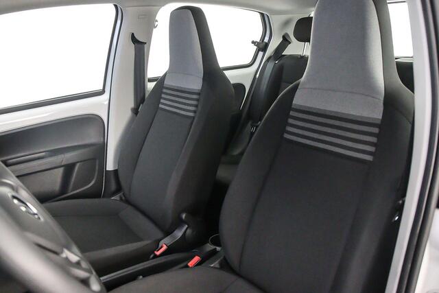 Volkswagen UP! Move up 1.0 MPI 65pk Airco, DAB, Radio, Bluetooth, Elektrische ramen voor, LED dagrijverlichting