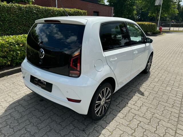 Volkswagen UP! 1.0 camera, cruise, stoelverw, airco