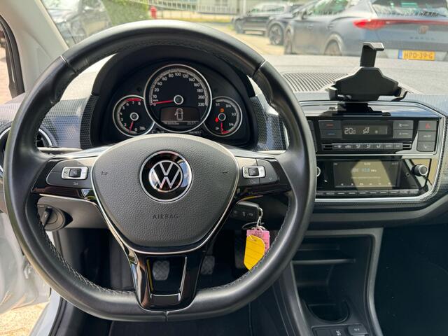 Volkswagen UP! 1.0 camera, cruise, stoelverw, airco