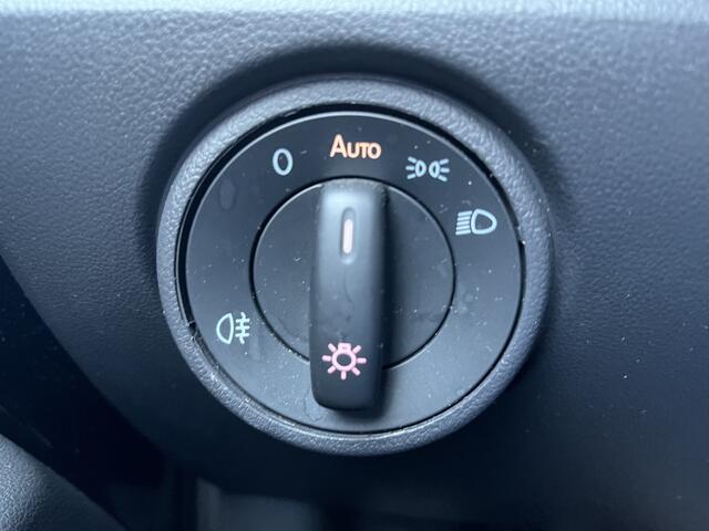 Volkswagen UP! 1.0 BMT move up! / 5 DEURS/ AIRCO/ BLUETOOTH/ AUTO-VERLICHT./ USB/ START-STOP/ ZEER ZUINIG/ DAB