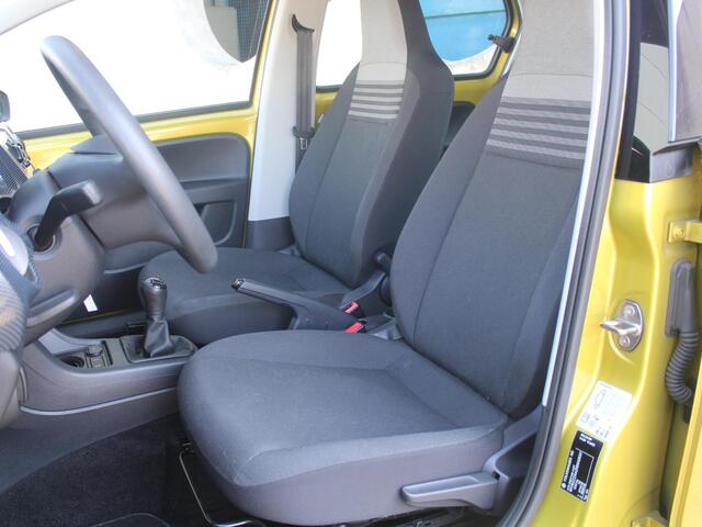 Volkswagen UP! 1.0 BMT move up! | AIRCO | 12 MAANDEN BOVAG GARANTIE |