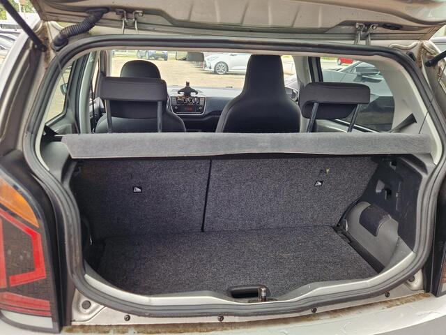 Volkswagen UP! 1.0 BMT move up!