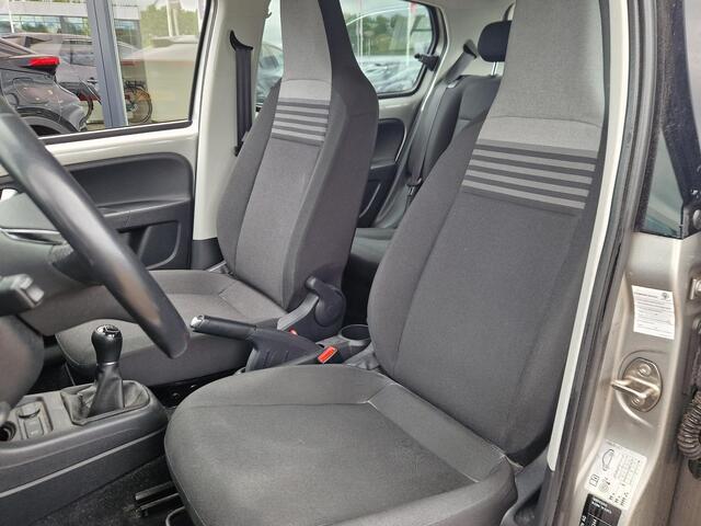 Volkswagen UP! 1.0 BMT move up!