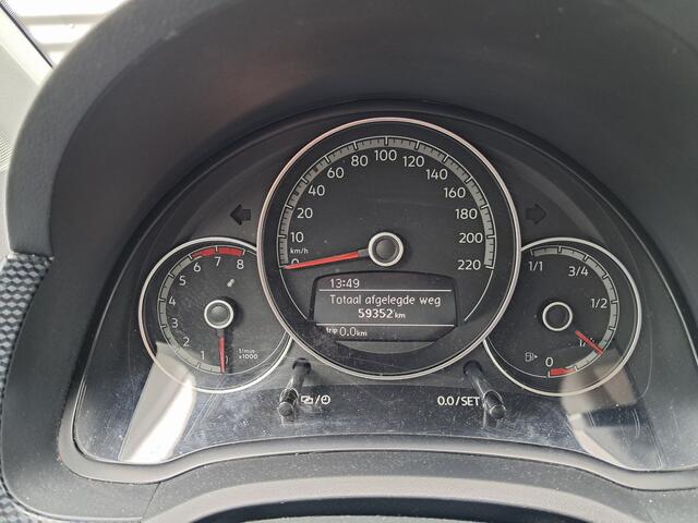 Volkswagen UP! 1.0 | Clima!! | Cruise control | Ndl auto!! | Apple carplay | RIJKLAARPRIJS INCL 12 MAANDEN GARANTIE EN BEURT