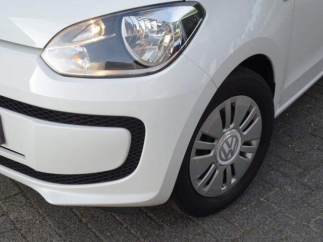 Volkswagen UP! 1.0 move up! BlueMotion NAV