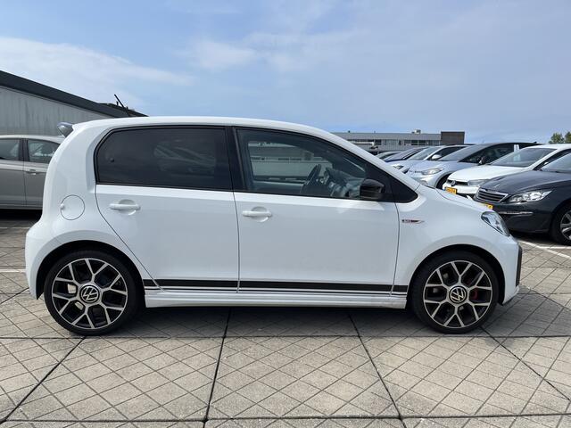 Volkswagen UP! 1.0 TSI GTI 116 pk / Zwart Dak / Clima / Stoelverwarming / Camera / 17" LMV