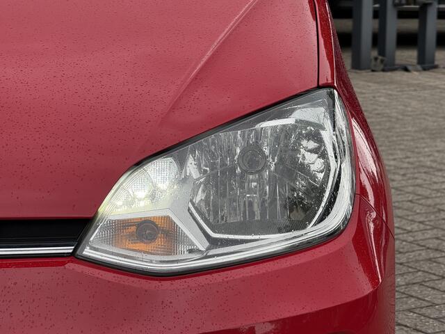 Volkswagen UP! 1.0 BMT move up!/Clima/Led/Bluetooth