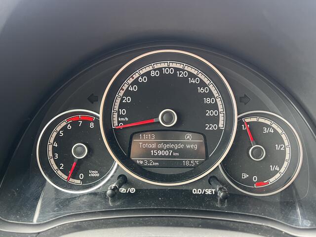 Volkswagen UP! 1.0 BMT move up! / Cruise / Parkeersensoren / 15' Velgen / Airco /