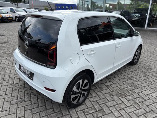 Volkswagen UP! 1.0 Highline Cruise Bluetooth Camera Parkeersensoren