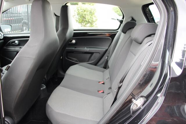 Volkswagen UP! 1.0 move up! BlueM.