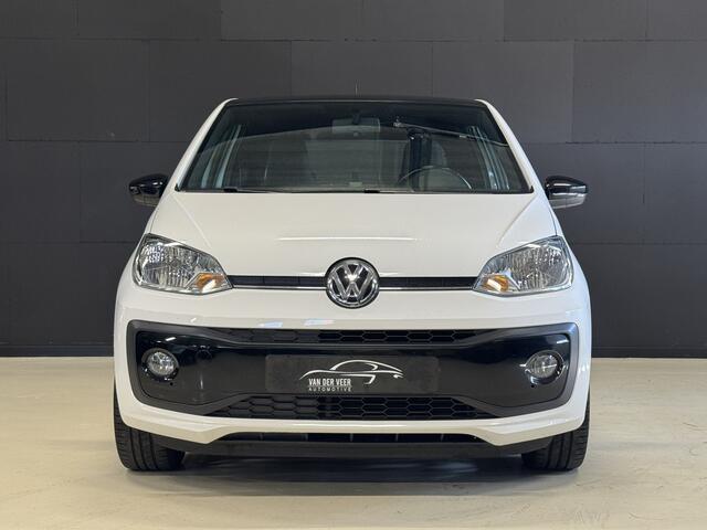 Volkswagen UP! 1.0 BMT R-line | Stoelverwarming | 16'' LMV | Airco | Zwarte hemel/dak/grill