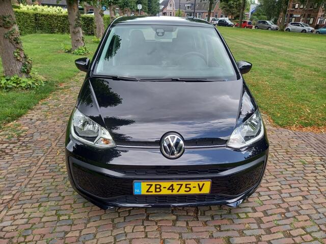 Volkswagen UP! 1.0 BMT move up!