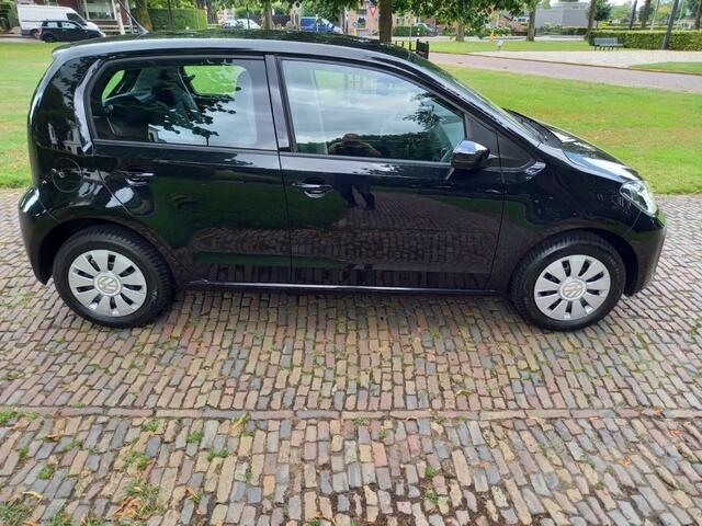 Volkswagen UP! 1.0 BMT move up!
