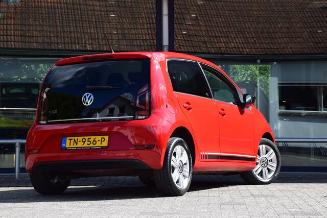 Volkswagen UP! 1.0 BMT up! BEATS | Org. NL | BOVAG Garantie | 15'' Velgen | Airconditioning | Bluetooth Telefoonverbinding | LED Dagrijverlichting | Lage KM-Stand NAP! |