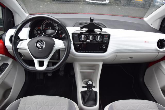 Volkswagen UP! 1.0 BMT up! BEATS | Org. NL | BOVAG Garantie | 15'' Velgen | Airconditioning | Bluetooth Telefoonverbinding | LED Dagrijverlichting | Lage KM-Stand NAP! |