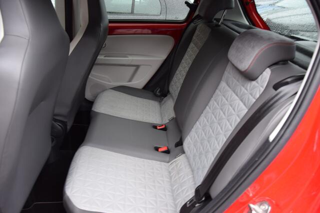 Volkswagen UP! 1.0 BMT up! BEATS | Org. NL | BOVAG Garantie | 15'' Velgen | Airconditioning | Bluetooth Telefoonverbinding | LED Dagrijverlichting | Lage KM-Stand NAP! |