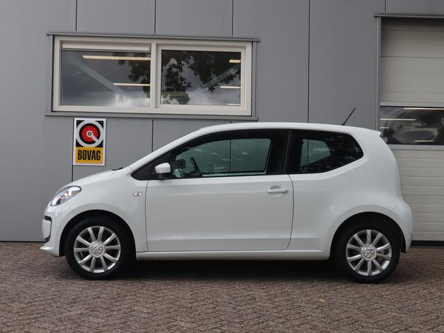 Volkswagen UP! 1.0 move up! BlueMotion / navi