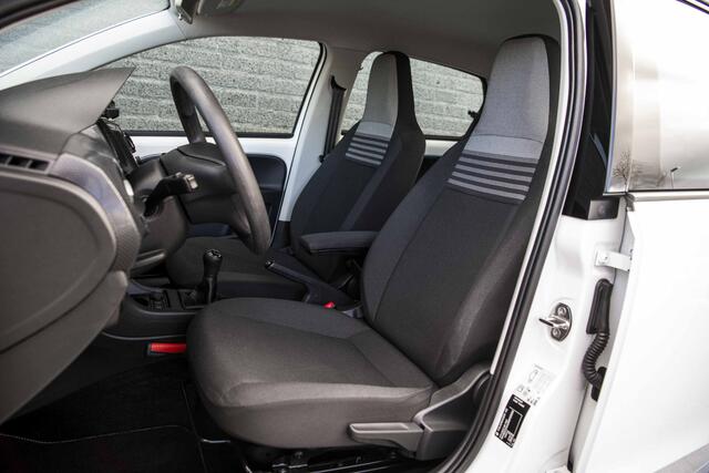 Volkswagen UP! 1.0 BMT move up! | Cruise Control | Bluetooth | Lichtsensor