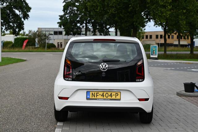Volkswagen UP! 1.0 BMT move up!