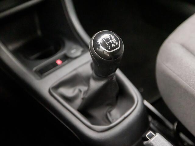 Volkswagen UP! 1.0 BMT High Up! (5 DEURS, BLUETOOTH, STOELVERWARMING, SPORTSTOELEN, LM VELGEN, GETINT GLAS, ELEK RAMEN, NIEUWSTAAT)