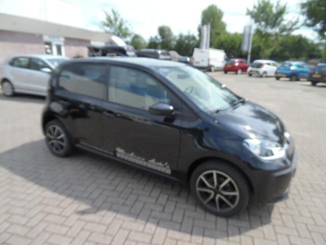 Volkswagen UP! 1.0 auto word nog mee gereden
