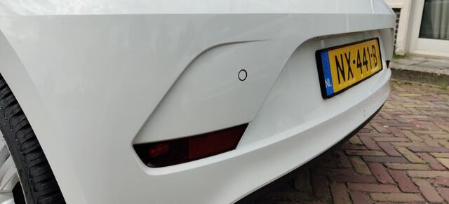 Volkswagen UP! 1.0 BMT High ECC Airco , Cruise , Nap