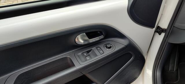 Volkswagen UP! 1.0 BMT High ECC Airco , Cruise , Nap