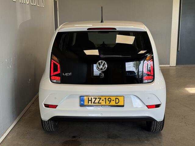 Volkswagen UP! 1.0 Stoelverwarming/Parkeersensoren/Cruise