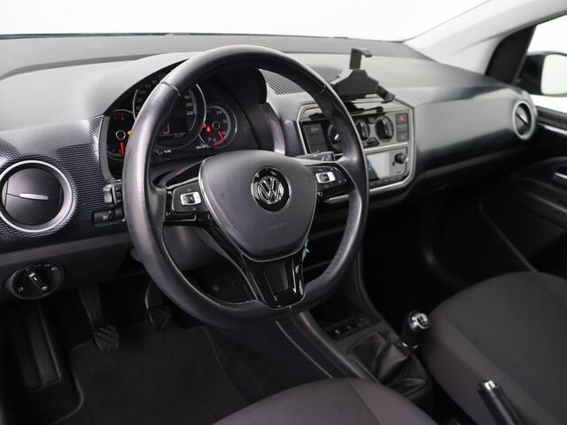 Volkswagen UP! 1.0 BMT move up! | 60 PK | Climate control | Achteruitrijcamera | Cruise control |