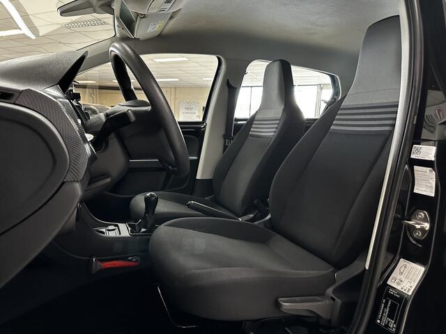Volkswagen UP! 1.0 BMT move up!/ Facelift/ Maps + More/ DAB+/ 5-Drs/ Airco/ C.V. Afstand/ Elek. pakket/ Isofix/ Bluetooth/ Regensensor/ LED Dagrijverl.