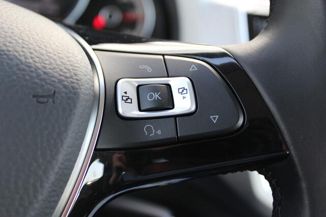 Volkswagen UP! 1.0 BMT high up! | Cruise | Bluetooth |