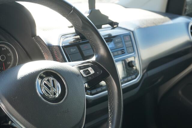 Volkswagen UP! 1.0 BMT move up! | CAMERA | CLIMATE | CRUISE | PDC |