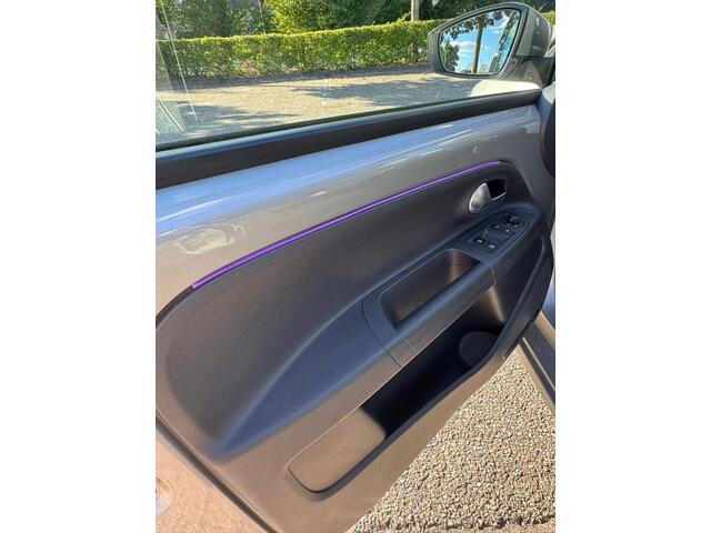 Volkswagen UP! 1.0 BMT high up! Airco S-702-GZ