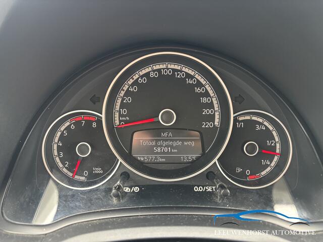 Volkswagen UP! 1.0 BMT high up! Camera, Clima, PDC, orig. NL-auto, unieke km stand