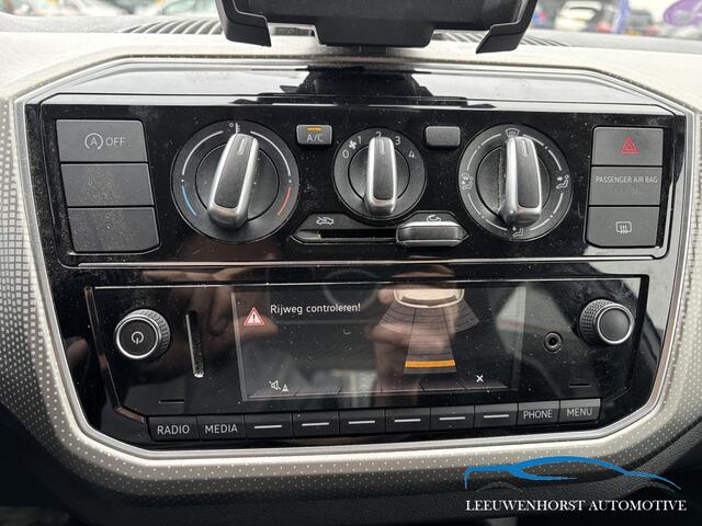 Volkswagen UP! 1.0 BMT high up! Camera, Clima, PDC, orig. NL-auto, unieke km stand