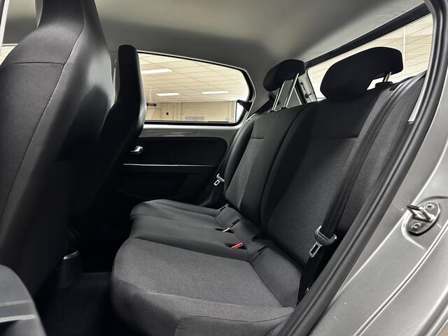 Volkswagen UP! 1.0 BMT move up!/ Facelift!/ 5-Drs/ Maps + More/ 15'' LMV/ DAB+/ Airco/ Elek. pakket/ Regensensor/ Elek. pakket/ LED Dagrijverl./ Metallic lak.