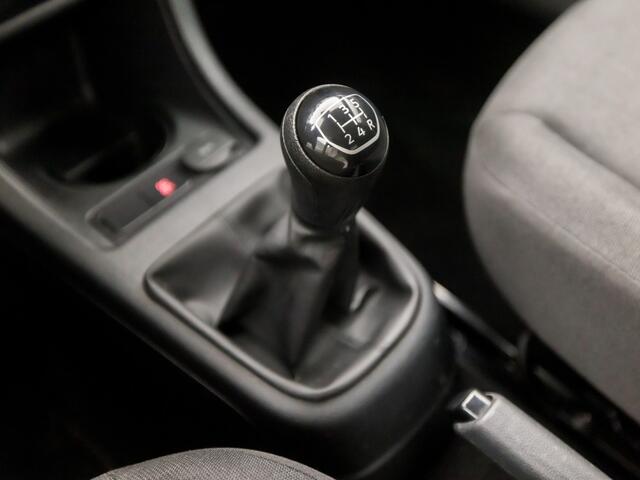 Volkswagen UP! 1.0 BMT take up! (5 DEURS, BLUETOOTH, STOELVERWARMING, SPORTSTOELEN, LM VELGEN, GETINT GLAS, ELEK RAMEN, NIEUWSTAAT)