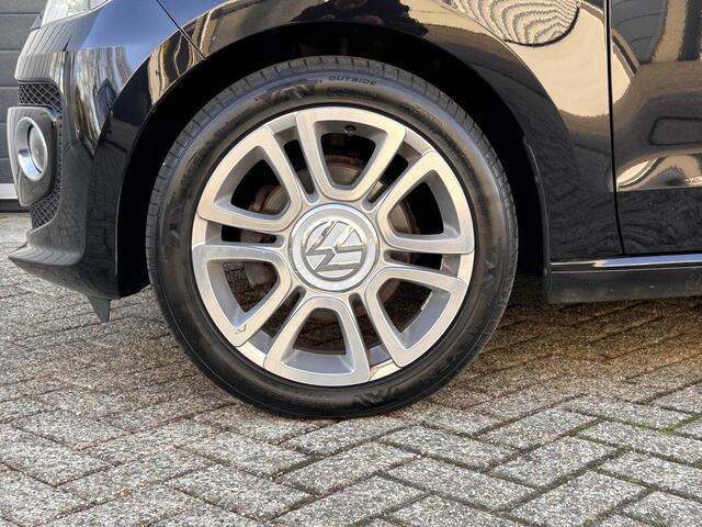 Volkswagen UP! 1.0 high up! BlueMotion | Stoel verwarming | Lichtmetaal | CV | Airco |