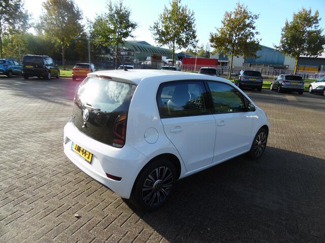 Volkswagen UP! 1.0 move up