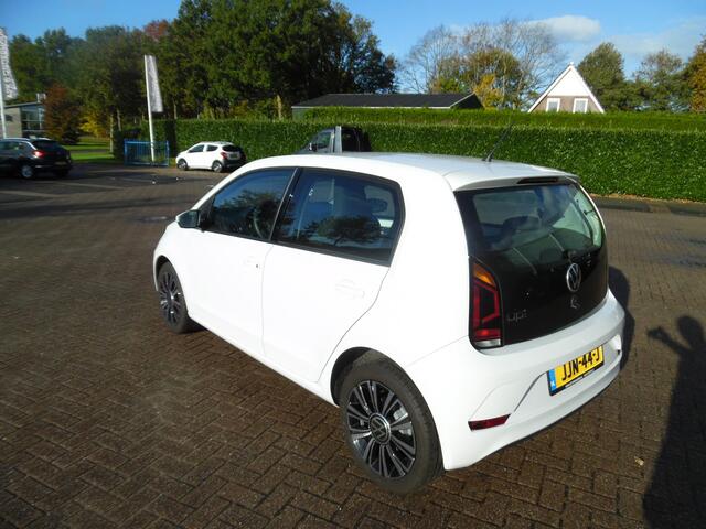Volkswagen UP! 1.0 move up
