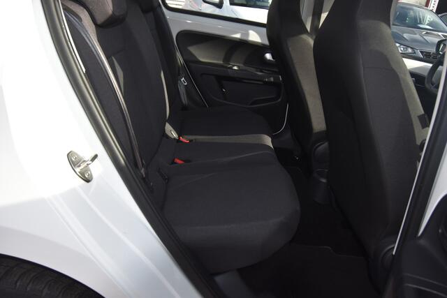 Volkswagen UP! 1.0 BMT take up! , AIRCO , BL TOOTH , RADIO , EL VOOR ,