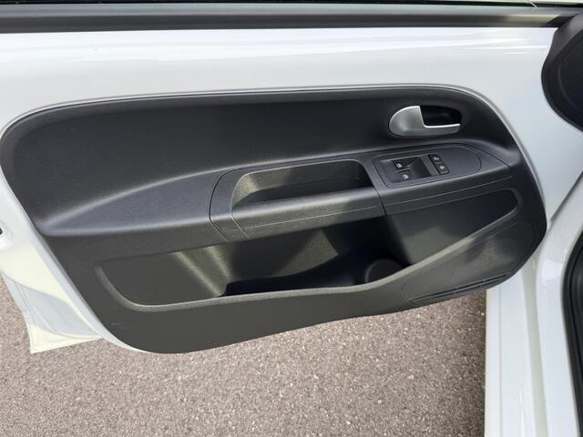 Volkswagen UP! 1.0 BMT move up! 5-deurs | Airco | Bluetooth | Rijklaar incl. 1 jaar Bovag garantie