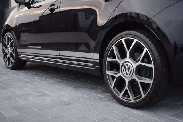 Volkswagen UP! GTI 1.0 TSI 116pk | Origineel NL | Pano | Beats | Camera