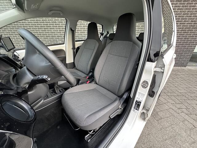 Volkswagen UP! 1.0 move up! BlueMotion | Navigatie | Airco | Radio |