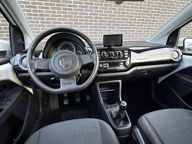 Volkswagen UP! 1.0 move up! BlueMotion | Navigatie | Airco | Radio |