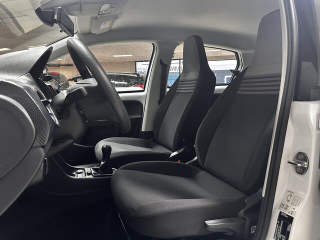 Volkswagen UP! 1.0 1.0 BMT Move Up!/ /5-Drs /DAB+! /Maps + More /Elek. ramen voor /C.V. afstand /Bluetooth /Isofix /LED Dagrijverl.