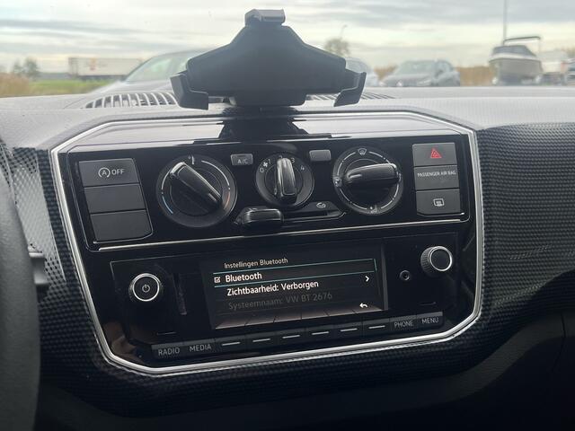 Volkswagen UP! 1.0 BMT move up! / Airco / DAB / Centr. deurvergrendeling / NAP /