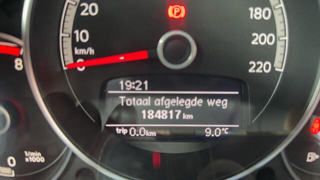 Volkswagen UP! 1.0 BMT move up! 5drs /AC/BTW