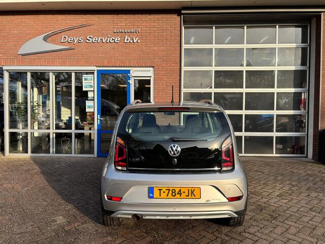 Volkswagen UP! 1.0 TSI BMT cross up!